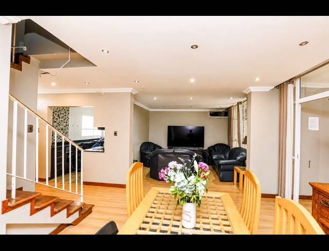 3 BEDROOM TOWNHOUSE FOR SALE IN MUSGRAVE